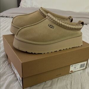 UGG TAZ Women's Sand Platform Mules